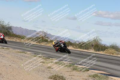 media/Nov-16-2025-Race Pace (Sun) [[8c5fa54630]]/Non Verified Riders (1st 20 Minutes)/3-Turn 3 Inside (11am)/